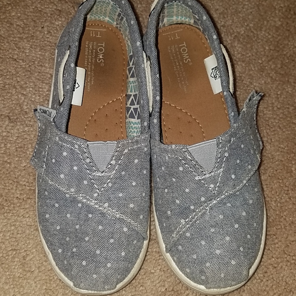 Toms shoes